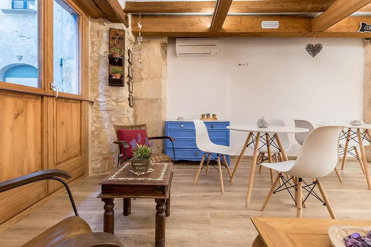 Hostal 977 Tarragona 3*,