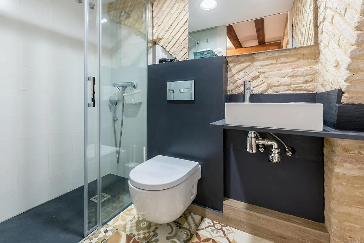 Hostal 977 Tarragona Hotel