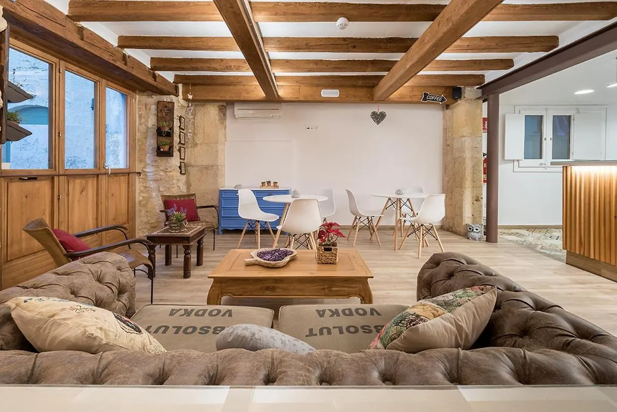 Hostal 977 Tarragona 3*,  Spain